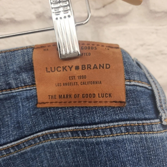 Lucky Brand Men's Medium Wash 221 Straight Denim Jeans Size 38 - Picture 8 of 14